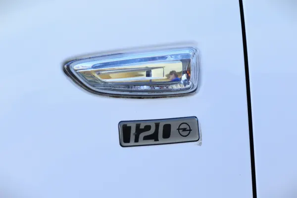 Opel Crossland X 1.2 T 120 Anos 8