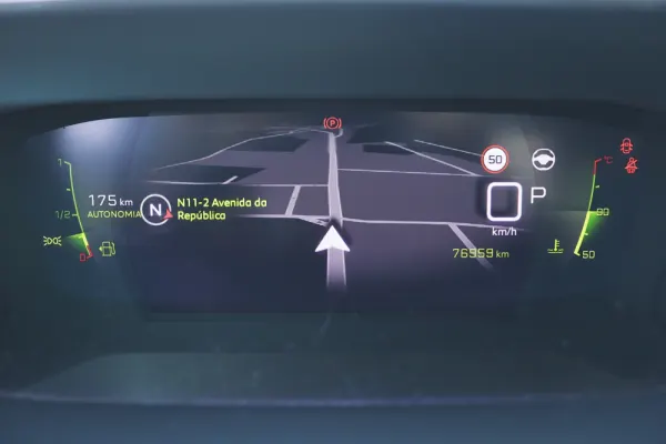 Peugeot 2008 1.2 PureTech GT EAT8 24