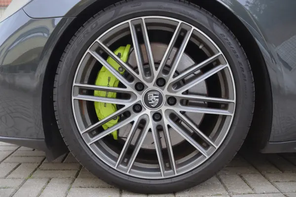 Porsche Panamera 4S E-Hybrid 16