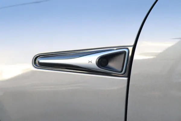 Xpeng P7i 86.2 kWh Long Range 3