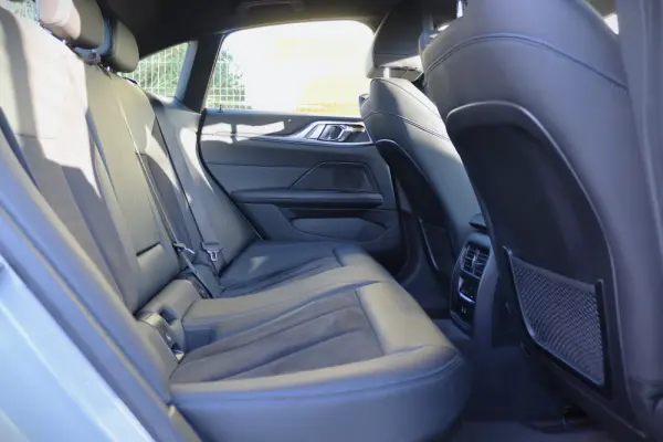 BMW i4 eDrive35 Pack Desportivo M 31