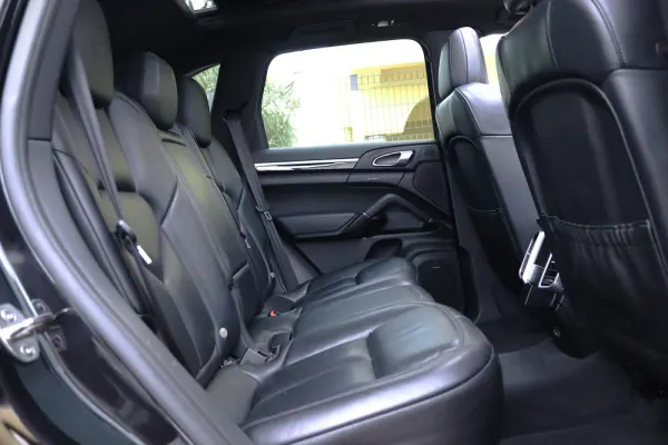 Porsche Cayenne S E-Hybrid 31