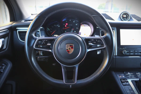 Porsche Macan 2.0 PDK Standard 22