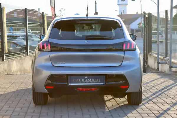 Peugeot e-208 50 kWh Allure 8