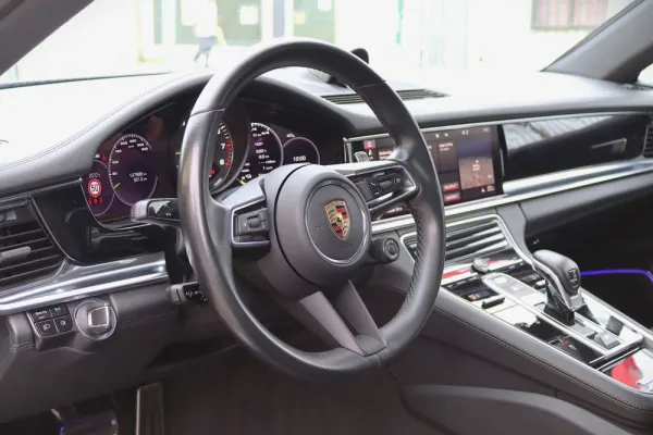 Porsche Panamera 4S E-Hybrid 25