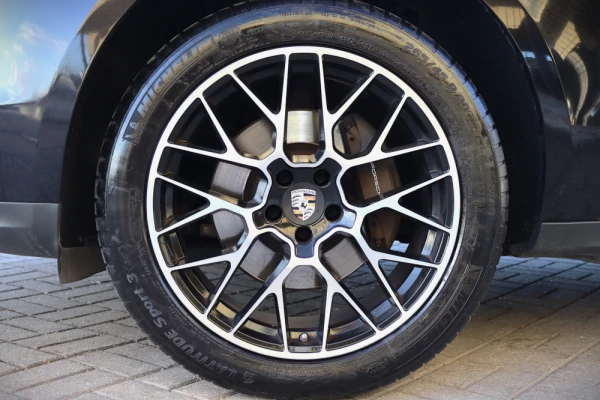 Porsche Macan 2.0 PDK Standard 13