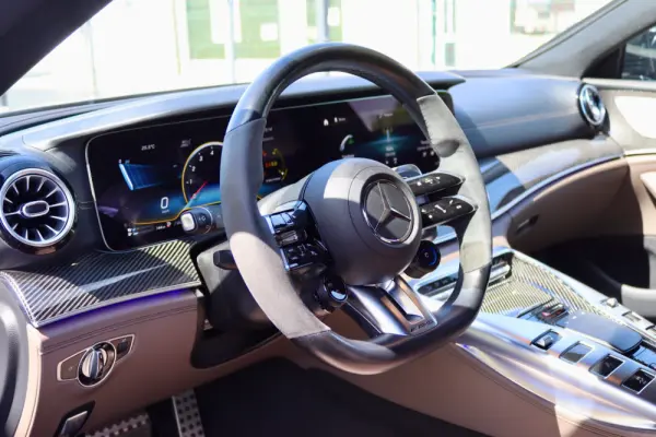 Mercedes-Benz AMG GT 4 portas 63 S E Performance Speedshift MCT 9G 17