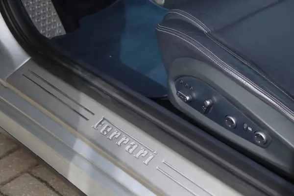 Ferrari FF Standard 24