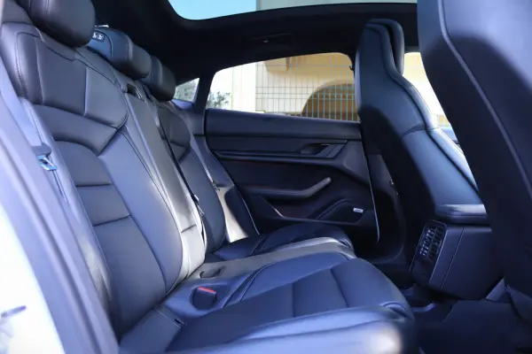 Porsche Taycan 4S 45