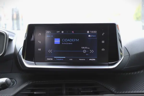 Peugeot 2008 1.2 PureTech Allure 17