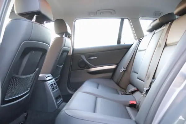 BMW 318 d Sport Line 25