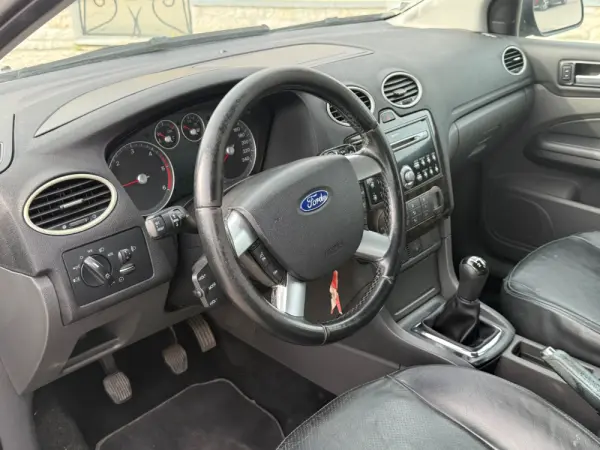 Ford Focus SW 1.6 TDCi Ghia 7