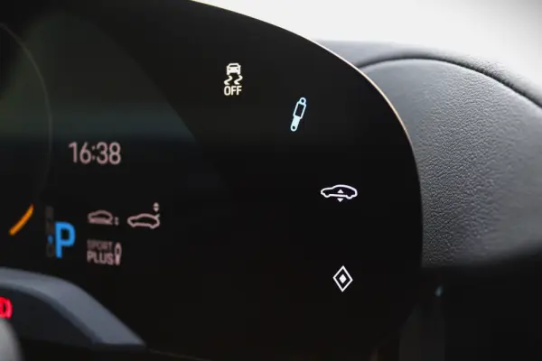 Porsche Taycan 4S 31