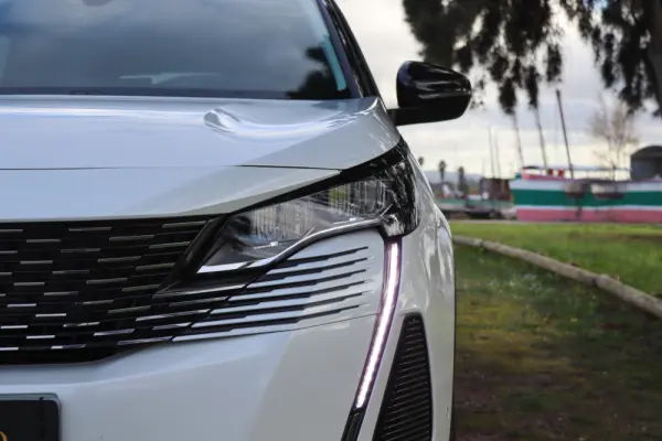 Peugeot 3008 1.6 Hybrid Allure Pack e-EAT8 27