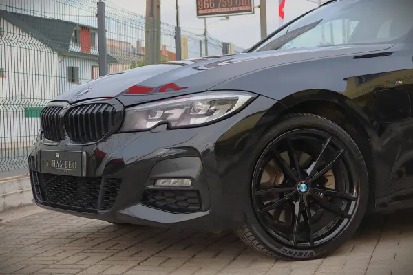 BMW 320 e Touring Pack M Auto 29