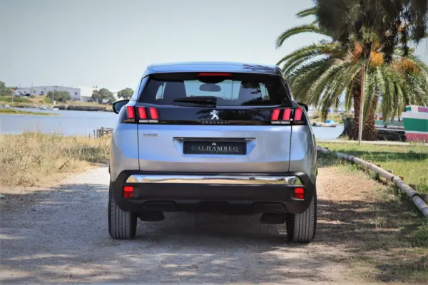 Peugeot 3008 1.5 BlueHDi Active Pack EAT8 4