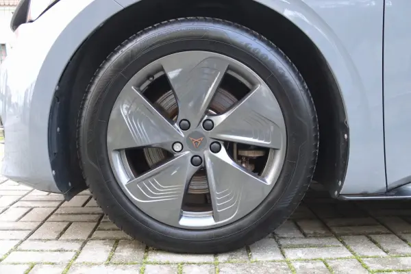 Cupra Born 58 kWh 11