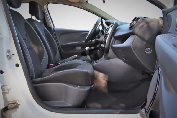 Renault Clio Sport Tourer 0.9 TCe Limited 14