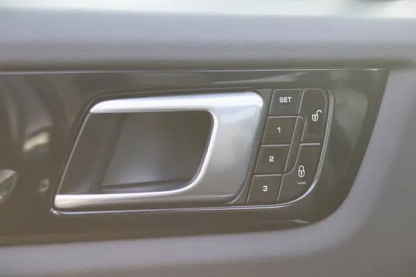 Porsche Cayenne E-Hybrid 22