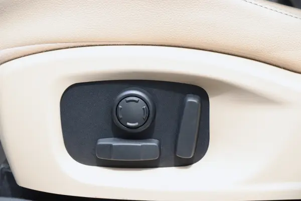 Jaguar F-Pace 20d Aut. Prestige 17