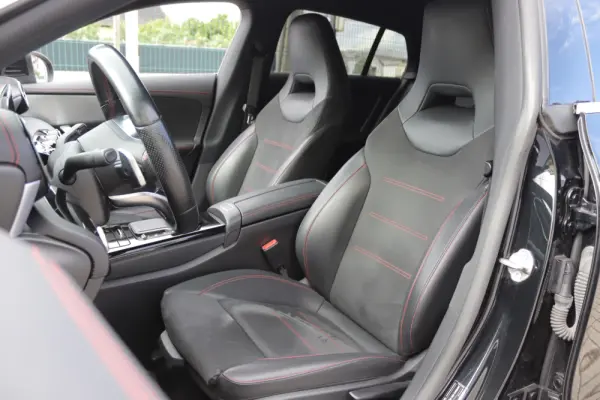 Mercedes-Benz CLA 180 d Shooting Brake AMG Line Aut. 14