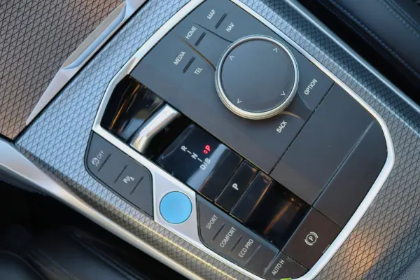 BMW i4 eDrive35 Pack Desportivo M 23