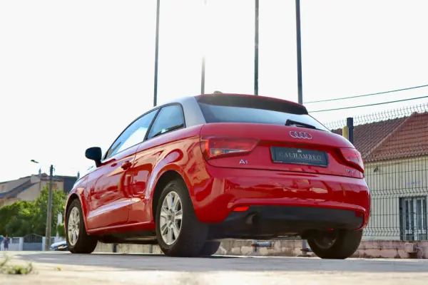 Audi A1 1.2 TFSI Attraction 9
