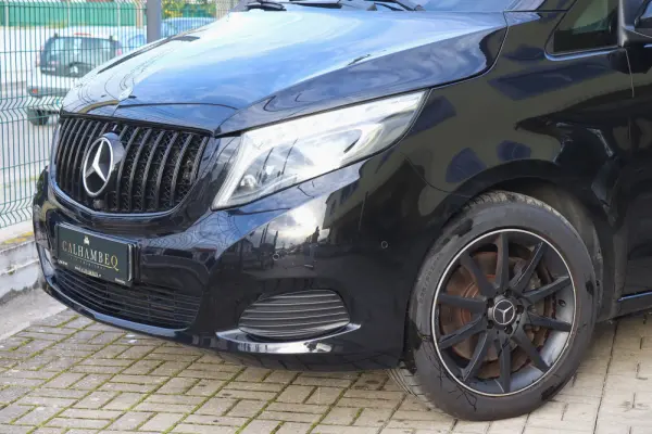 Mercedes-Benz V 220 d Aut. 9