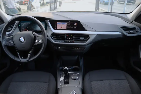 BMW 116 d Advantage Auto 4