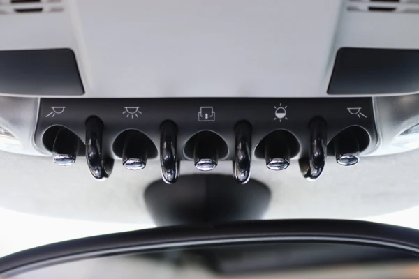 MINI 3 Portas Cooper D 18