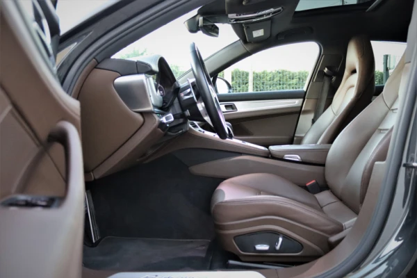Porsche Panamera 4 E-Hybrid 7