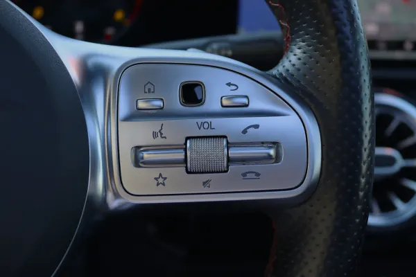 Mercedes-Benz A 180 d AMG Line Aut. 24