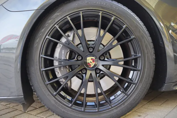 Porsche Panamera Sport Turismo 4 E-Hybrid 16