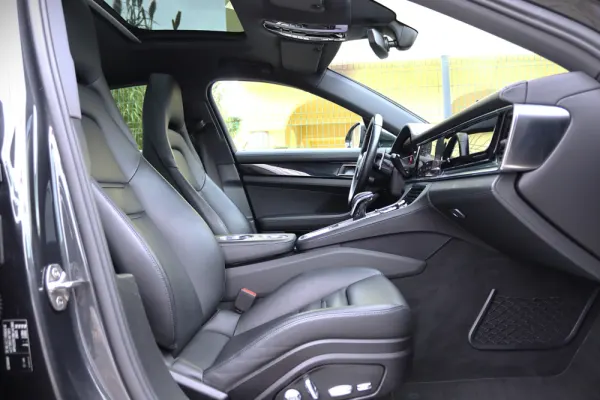 Porsche Panamera 4S E-Hybrid 48