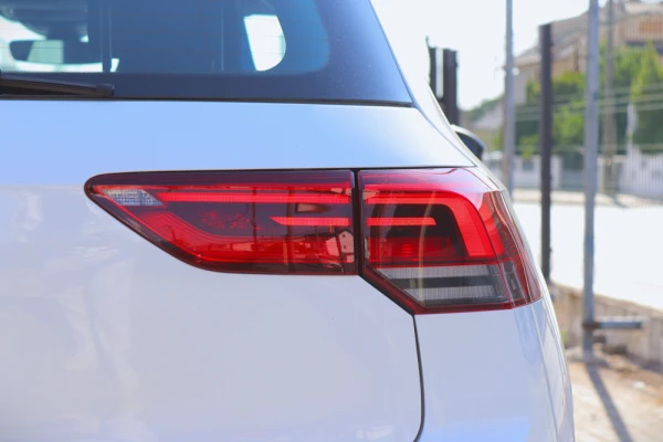 Volkswagen Golf 1.4 TSI GTE+ DSG 14