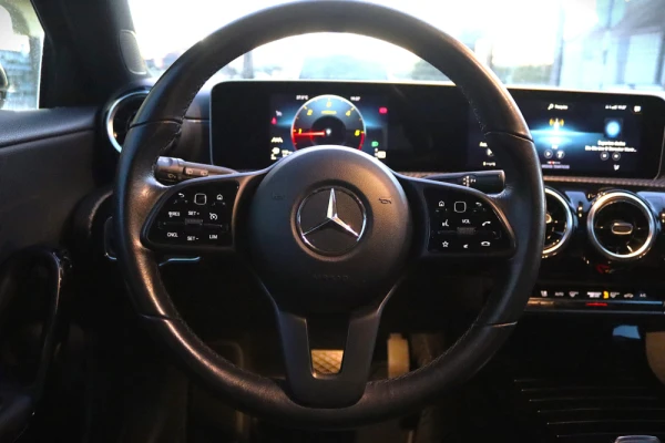 Mercedes-Benz A 180 d Business Solutions Aut. 18