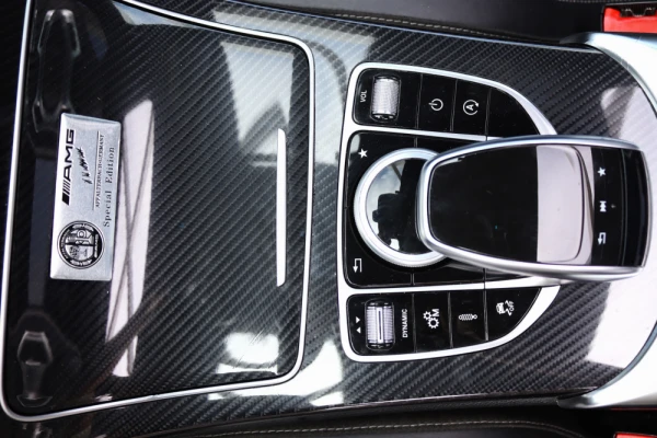 Mercedes-Benz C 63 AMG Special Edition 32