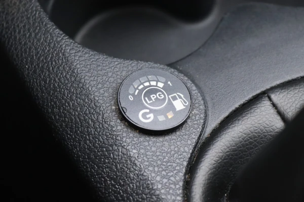 Dacia Sandero 1.0 ECO-G Stepway Comfort Bi-Fuel 6