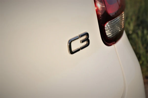 Citroën C3 1.2 PureTech Shine 11