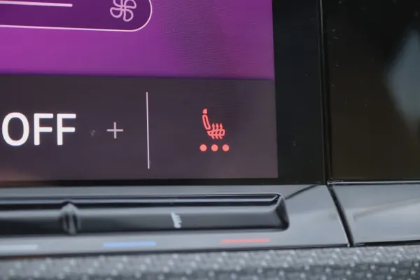 Volkswagen Golf 1.5 eTSI R-Line DSG 7