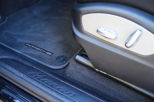 Porsche Macan 2.0 PDK Standard 21