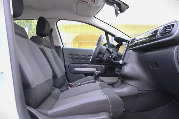 Citroën C3 1.2 PureTech Shine 23