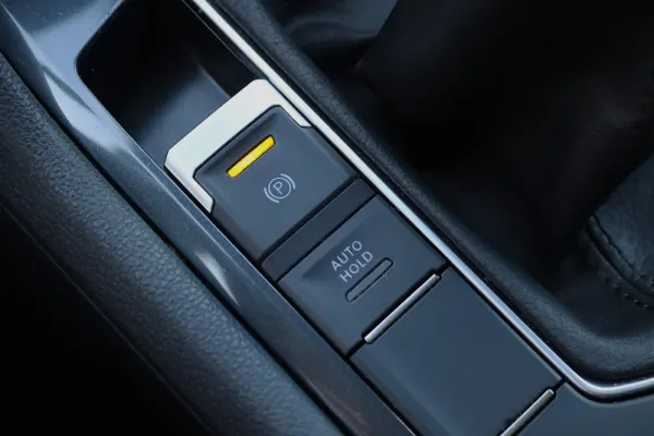 Volkswagen Tiguan 1.5 TSI Confortline 4