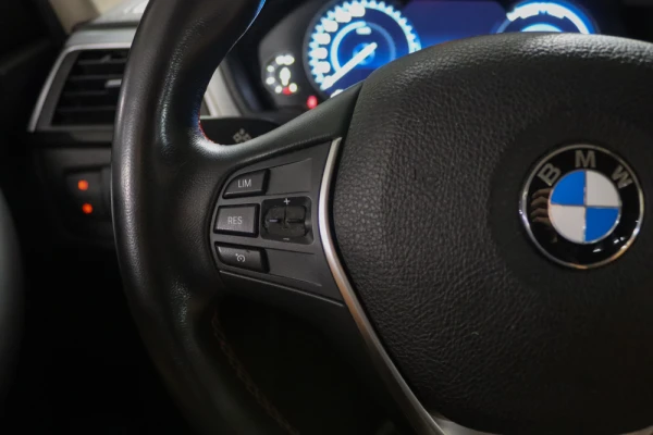 BMW 320 d Touring ED Line Sport Auto 28