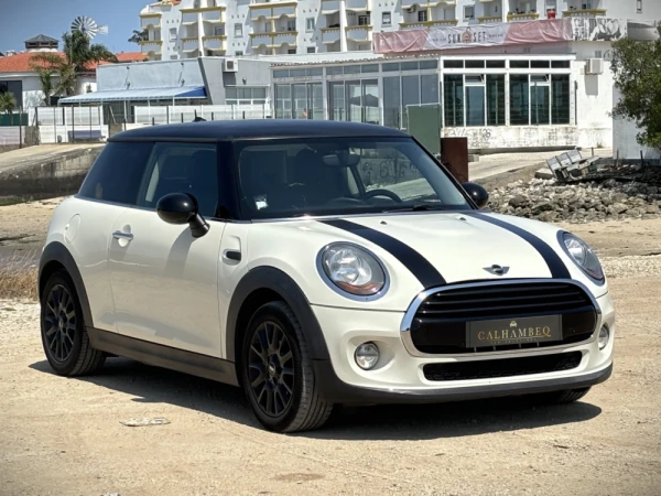MINI 3 Portas Cooper D 19