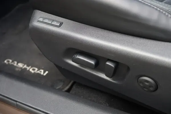 Nissan Qashqai 1.2 DIG-T Tekna Premium Pele RS 8