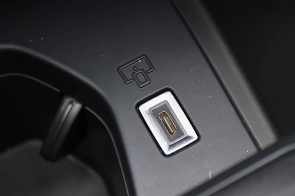 Peugeot 308 SW 1.2 PureTech Allure Full LED 6