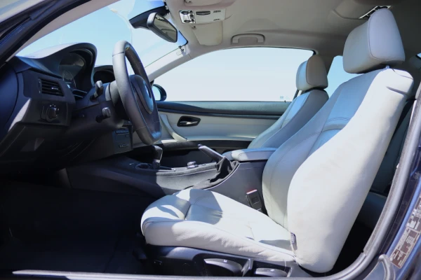 BMW 320 d Coupe 8
