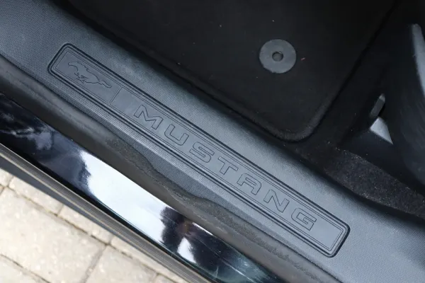 Ford Mustang Mach-E 75.7 kWh Base 23