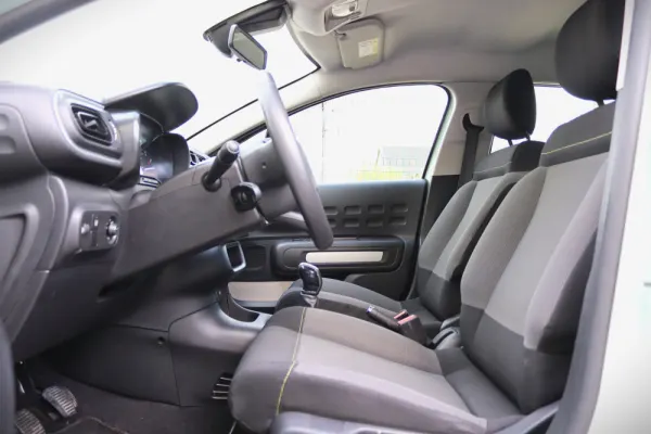 Citroën C3 1.2 PureTech Shine 15